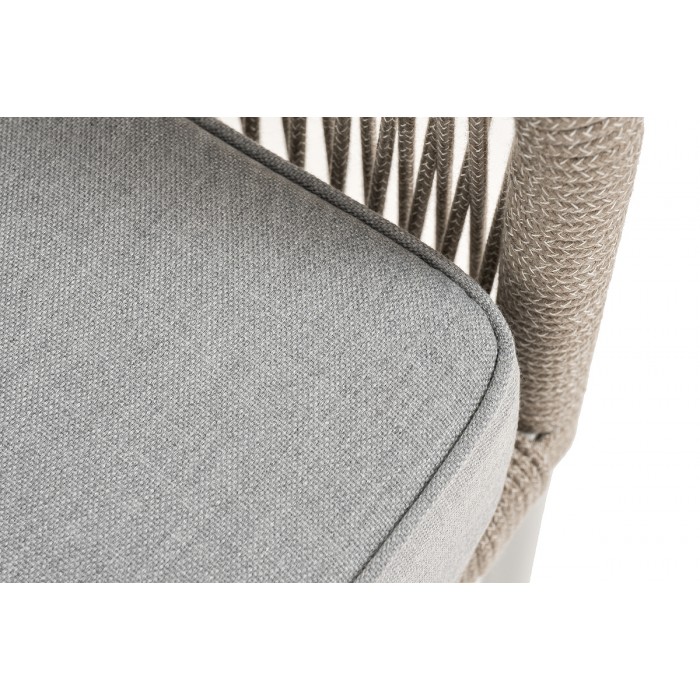 "Канны" диван 2-местный плетеный из роупа, каркас алюминий светло-серый (RAL7035) шагрень, роуп серый меланж круглый, ткань светло-серая