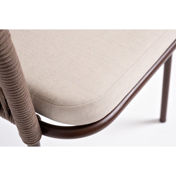 "Лион" стул плетеный из роупа, каркас из стали коричневый (RAL8016) муар, роуп коричневый круглый, ткань бежевая